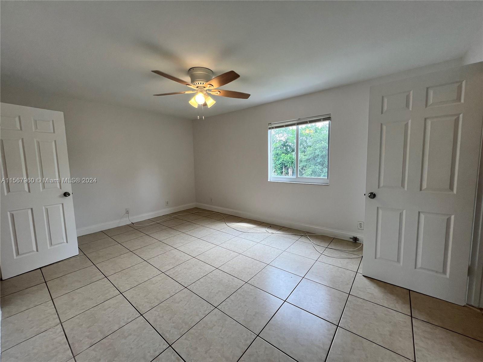 PALM BEACH FARMS CO 7 - Residential Lease