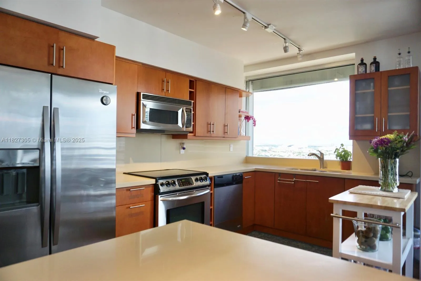 Miami, Florida 33129, United States, 2 Bedrooms Bedrooms, ,2 BathroomsBathrooms,Residential,Active,157644