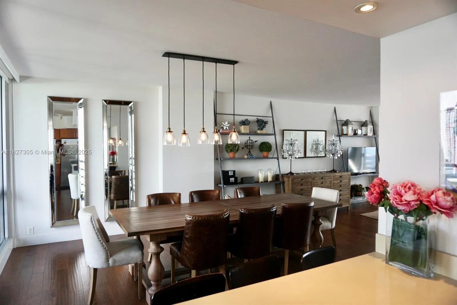 Miami, Florida 33129, United States, 2 Bedrooms Bedrooms, ,2 BathroomsBathrooms,Residential,Active,157644