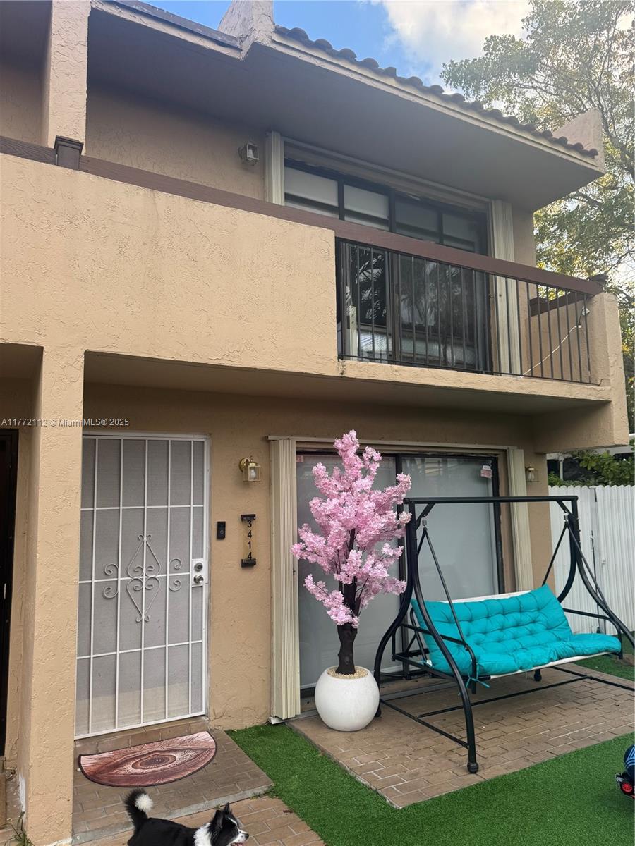 Rental Property at 3414 Sw 16th Ter C-2, Miami, Broward County, Florida - Bedrooms: 2 
Bathrooms: 3  - $3,250 MO.