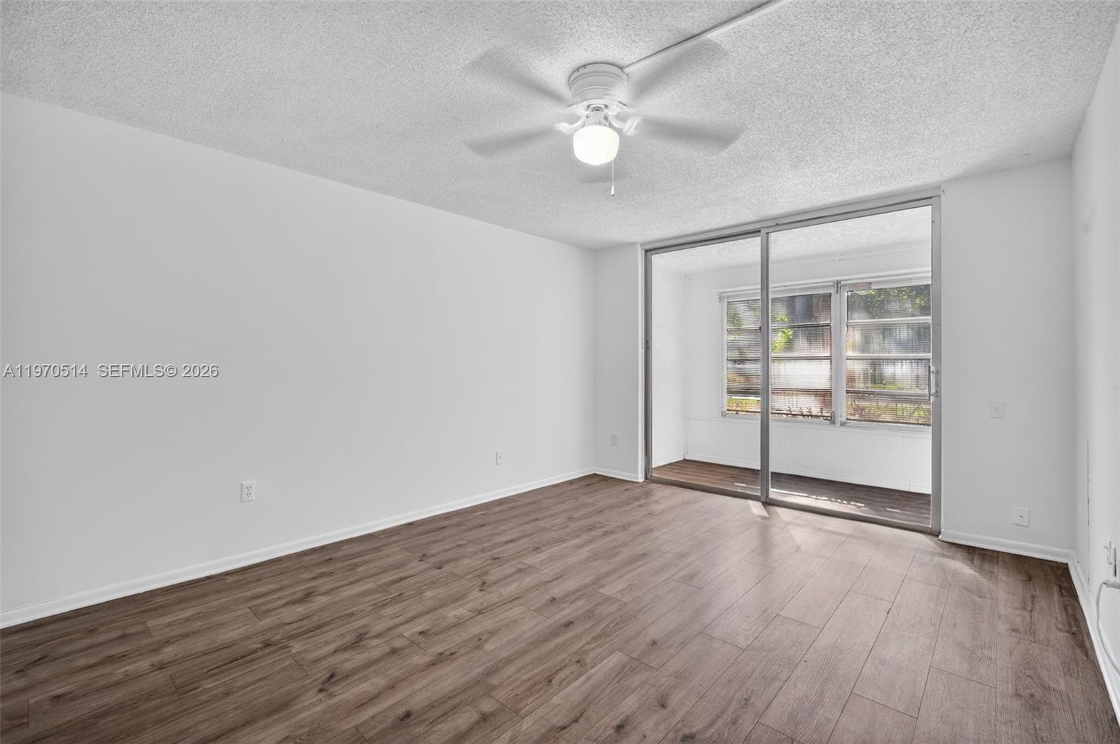 LIME BAY CONDOMINIUM 5 - Residential