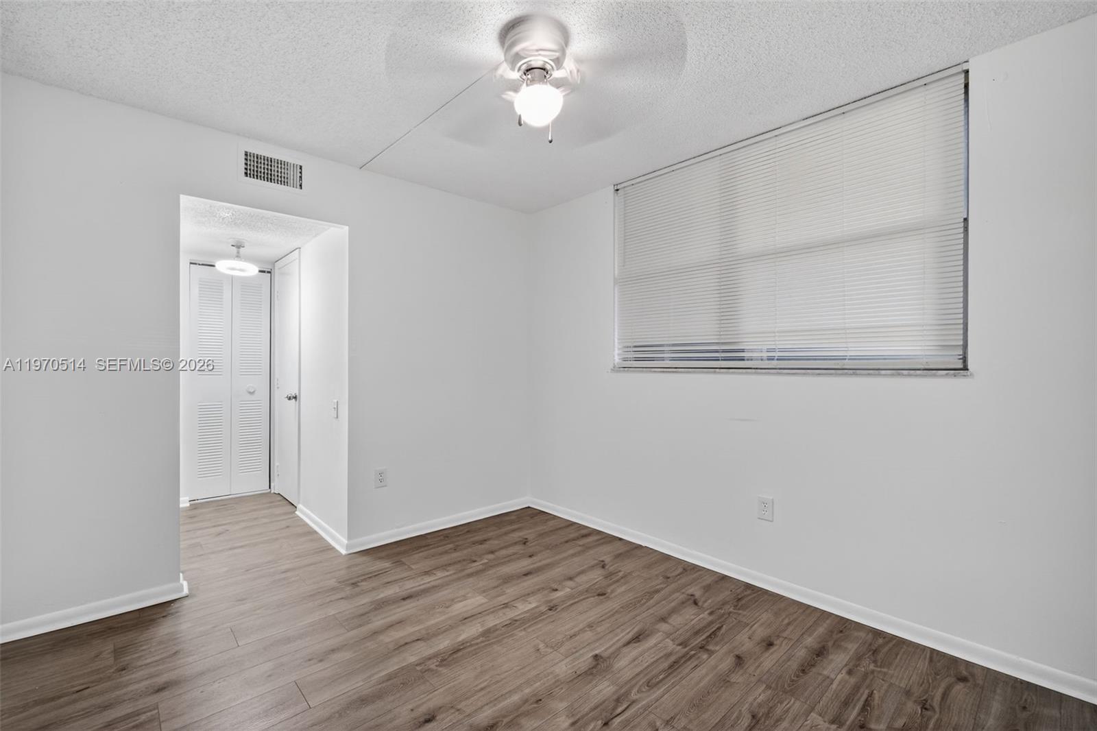 LIME BAY CONDOMINIUM 5 - Residential