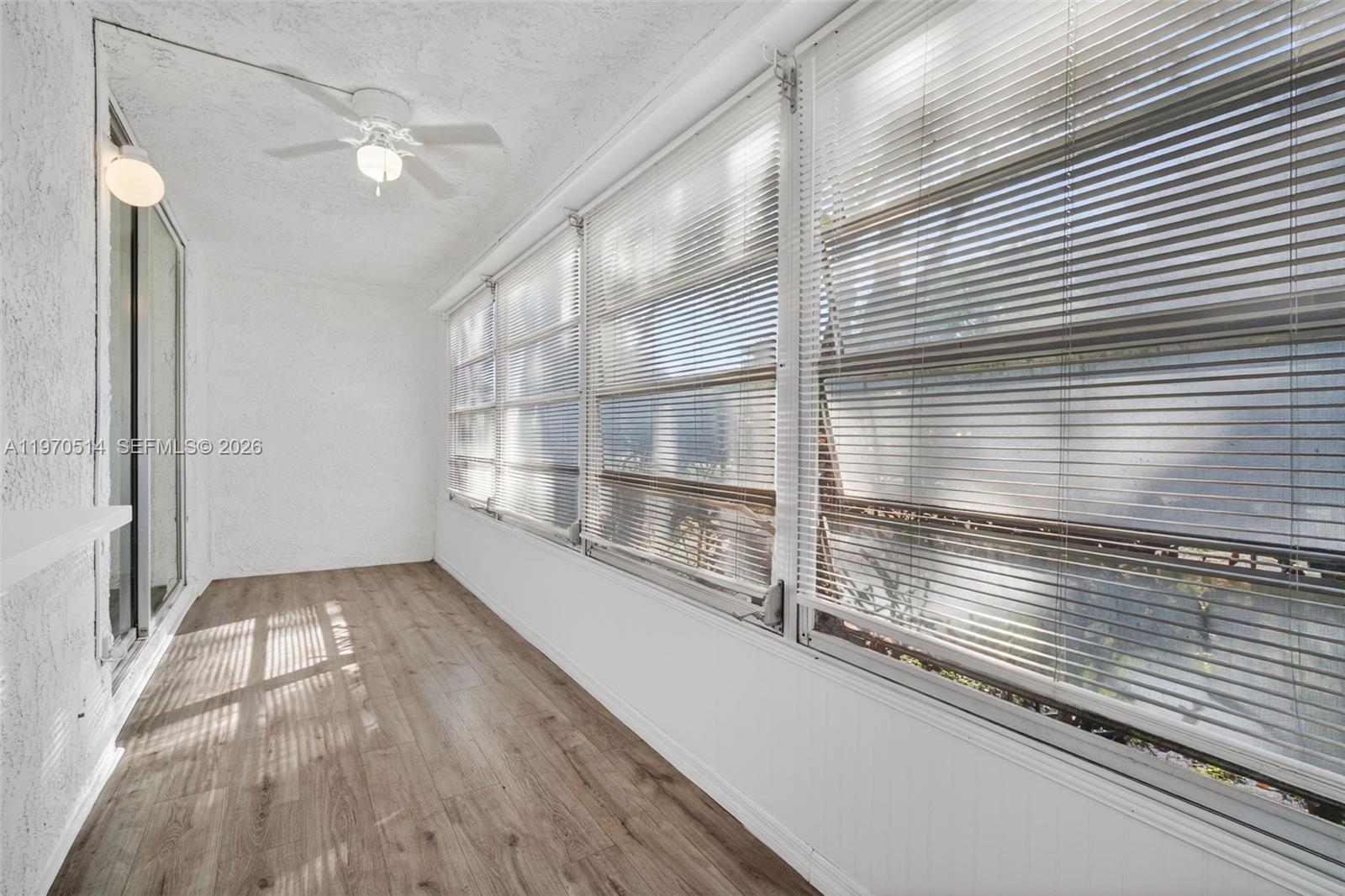 LIME BAY CONDOMINIUM 5 - Residential