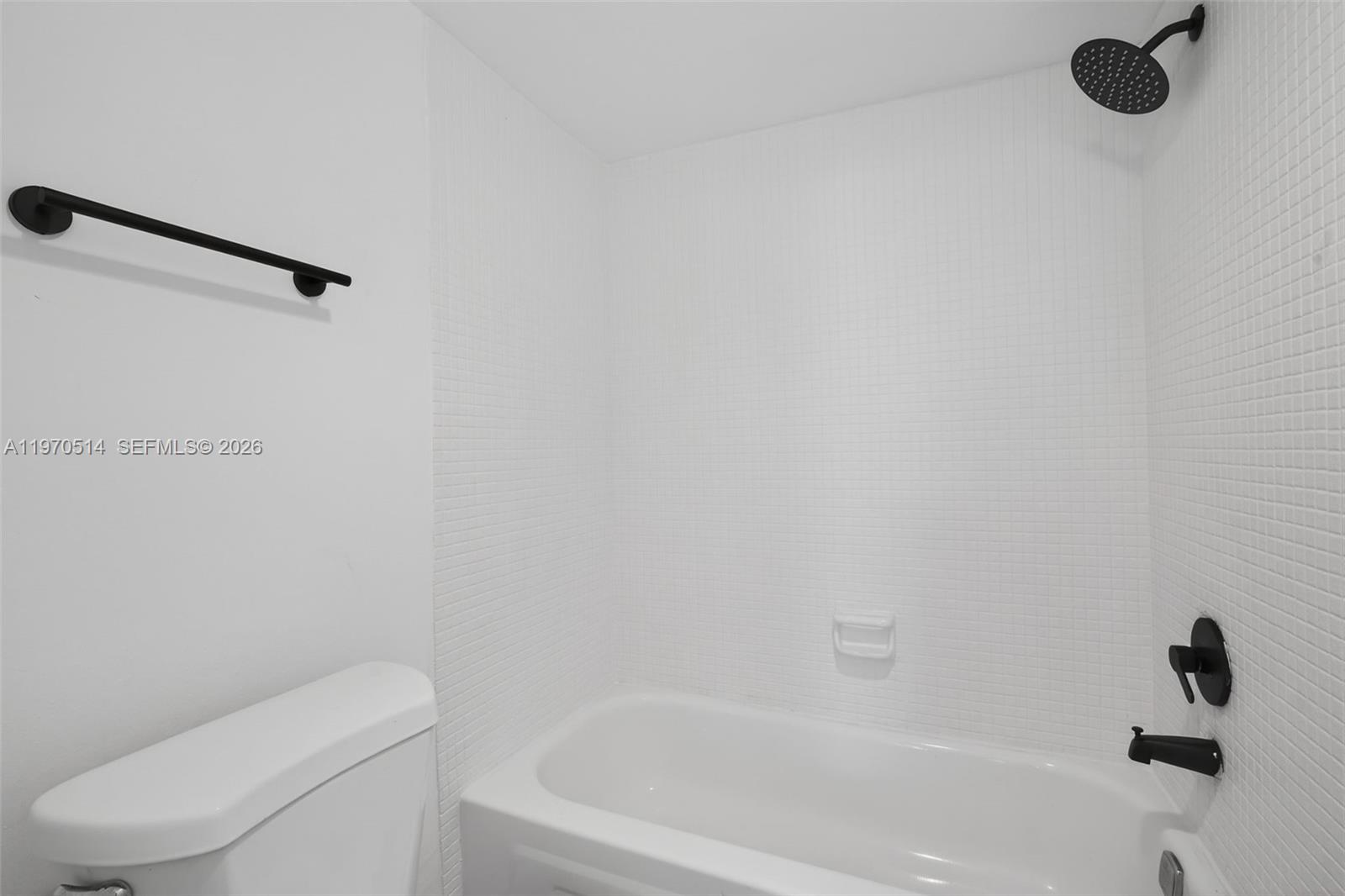 LIME BAY CONDOMINIUM 5 - Residential