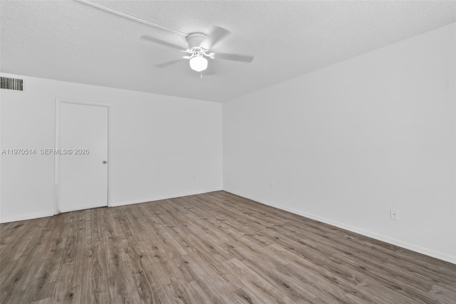 LIME BAY CONDOMINIUM 5 - Residential