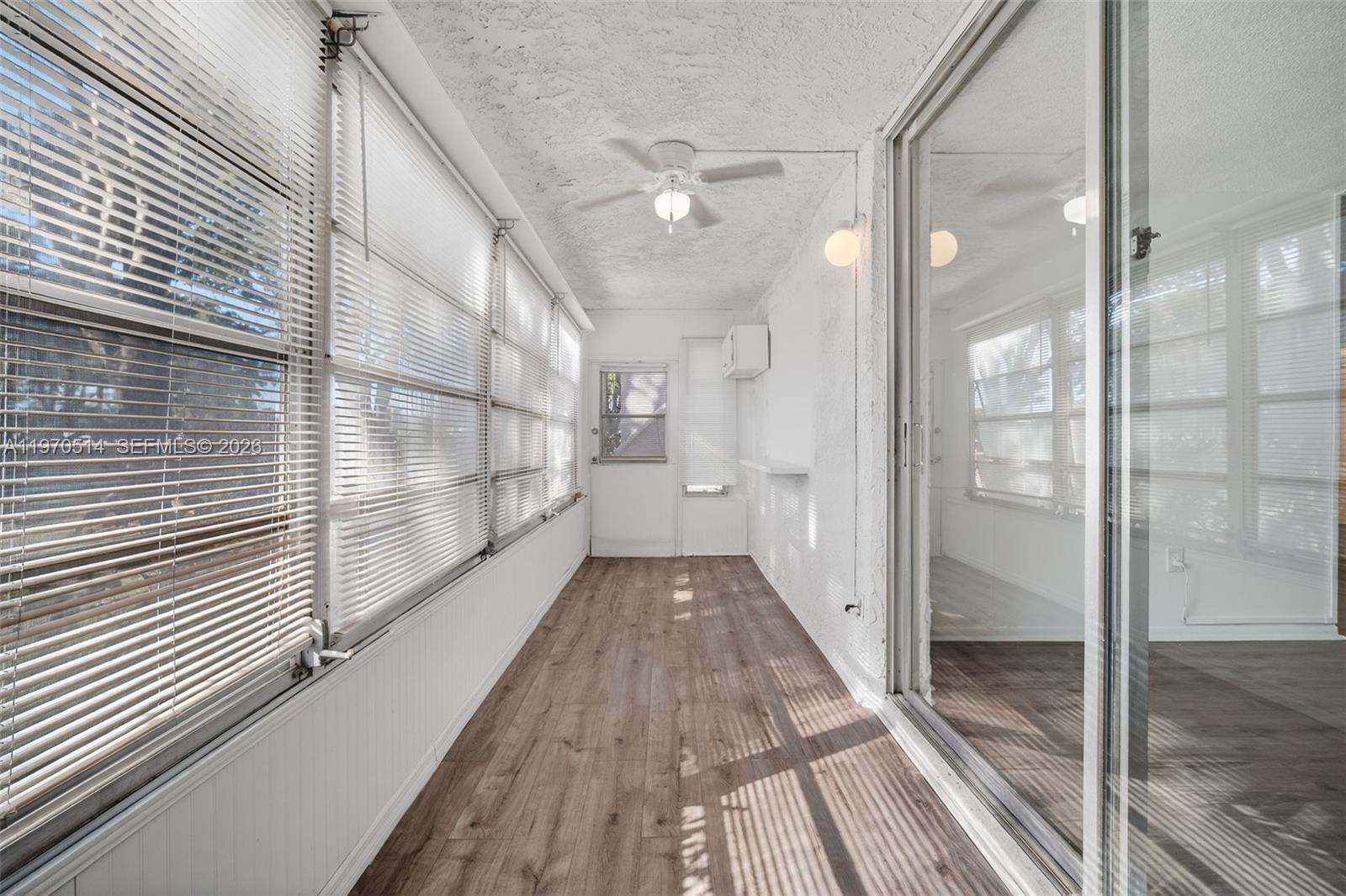 LIME BAY CONDOMINIUM 5 - Residential