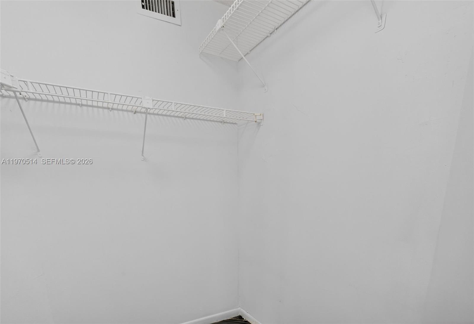 LIME BAY CONDOMINIUM 5 - Residential