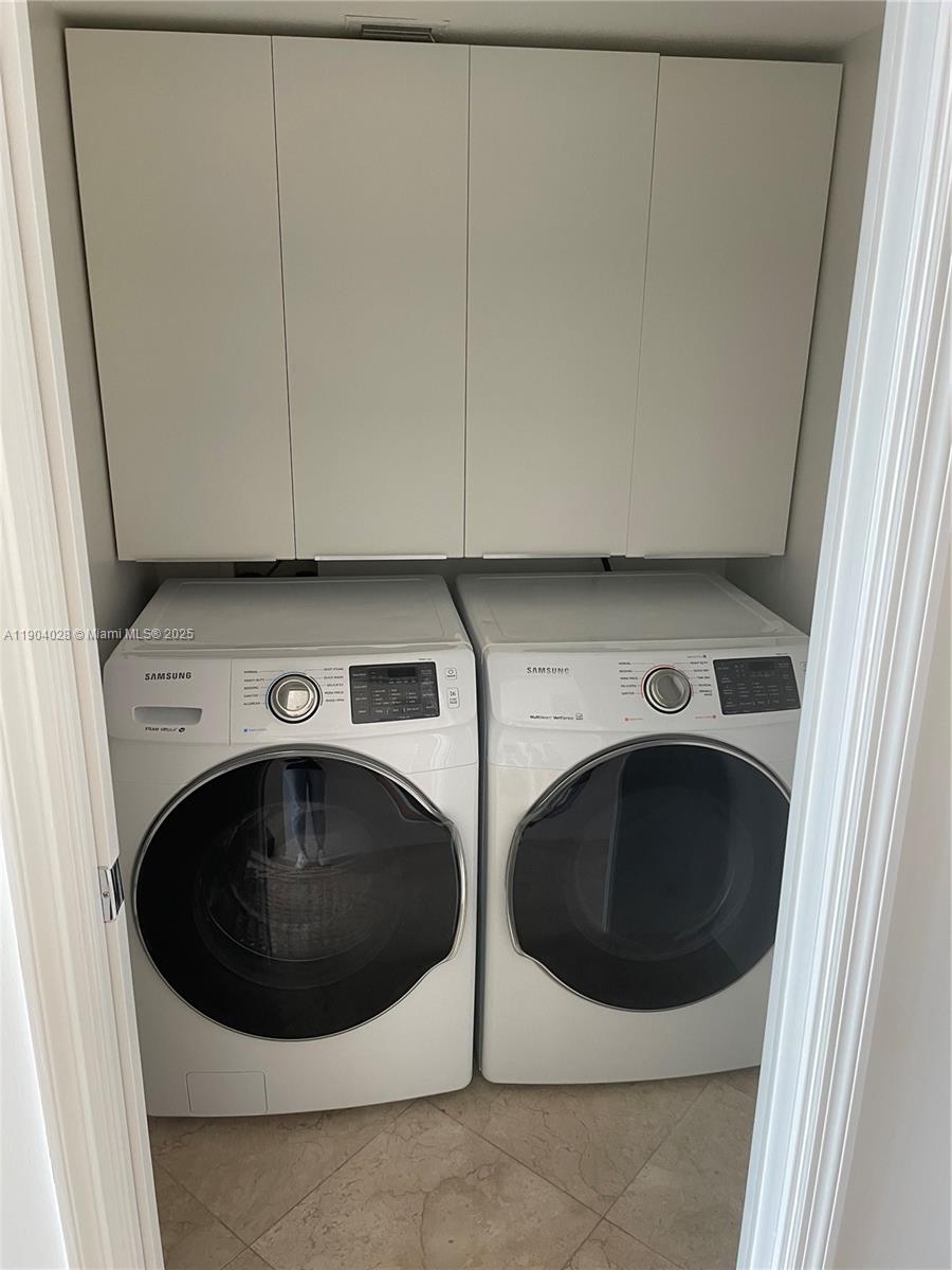 OCEANIA V CONDO - Residential Lease