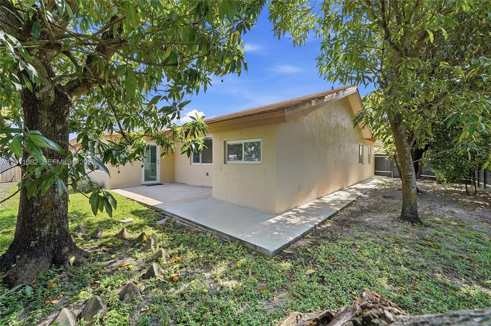 COUNTRY LAKE MANORS SEC 2 - Residential