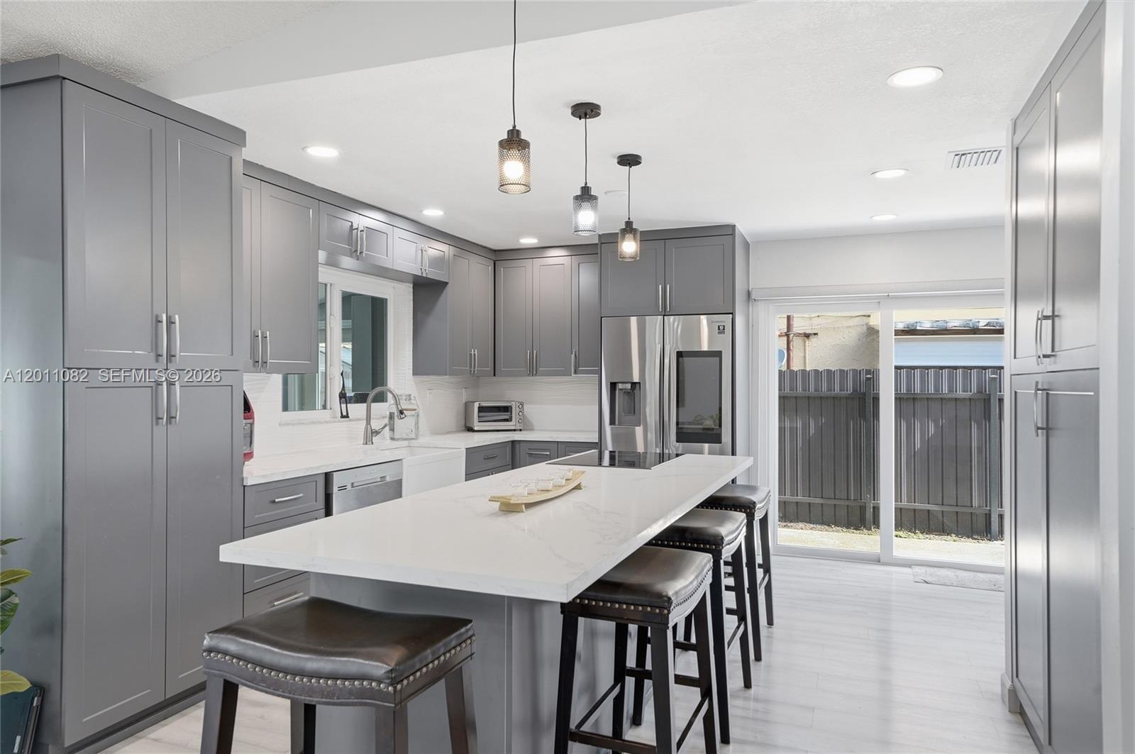 COUNTRY LAKE MANORS SEC 2 - Residential