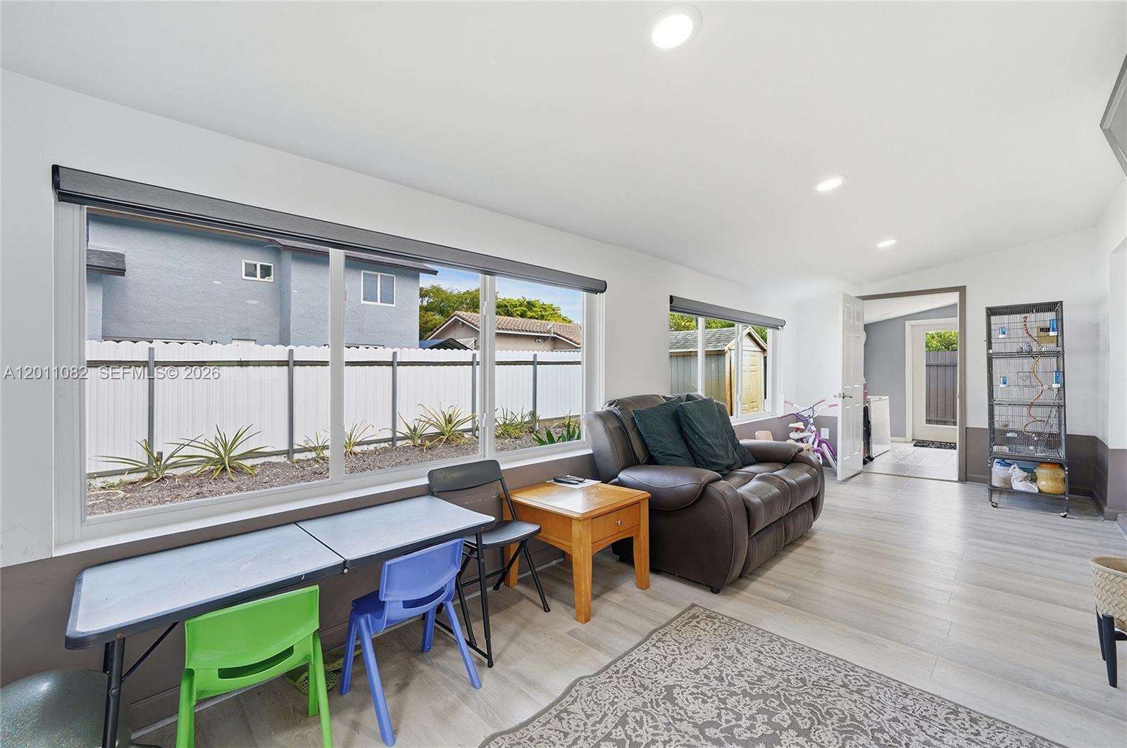 COUNTRY LAKE MANORS SEC 2 - Residential