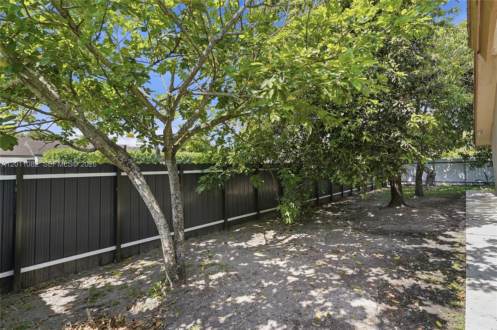 COUNTRY LAKE MANORS SEC 2 - Residential