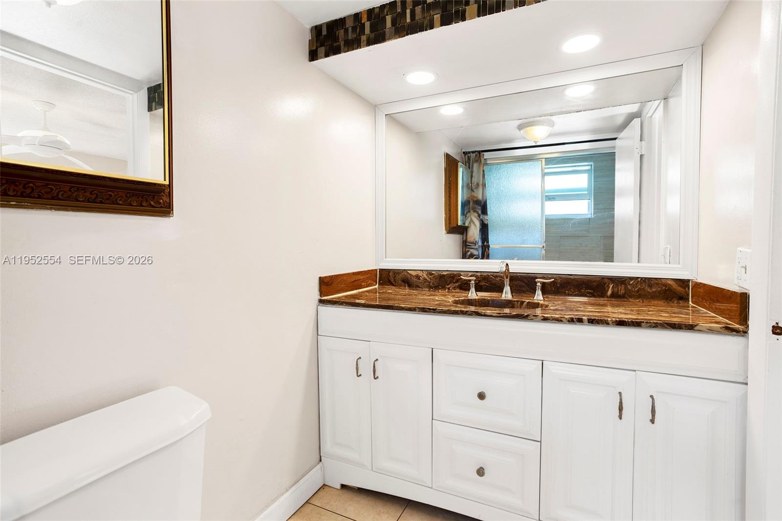 PEARL CONDO - Residential