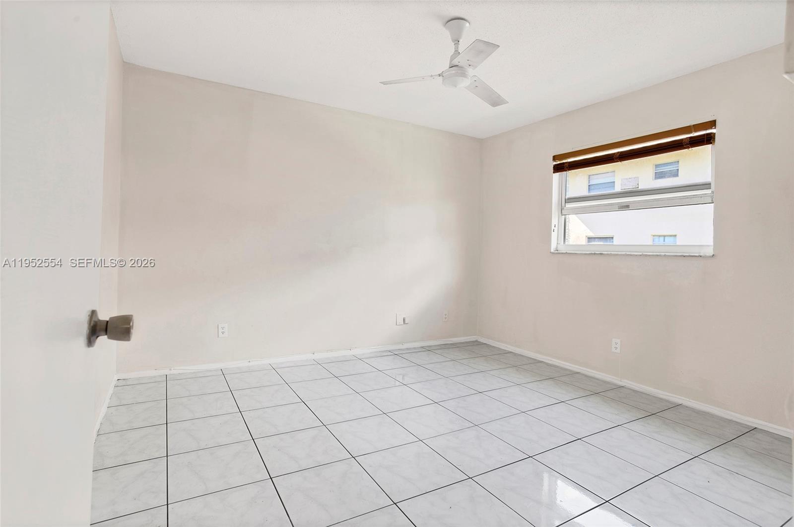 PEARL CONDO - Residential