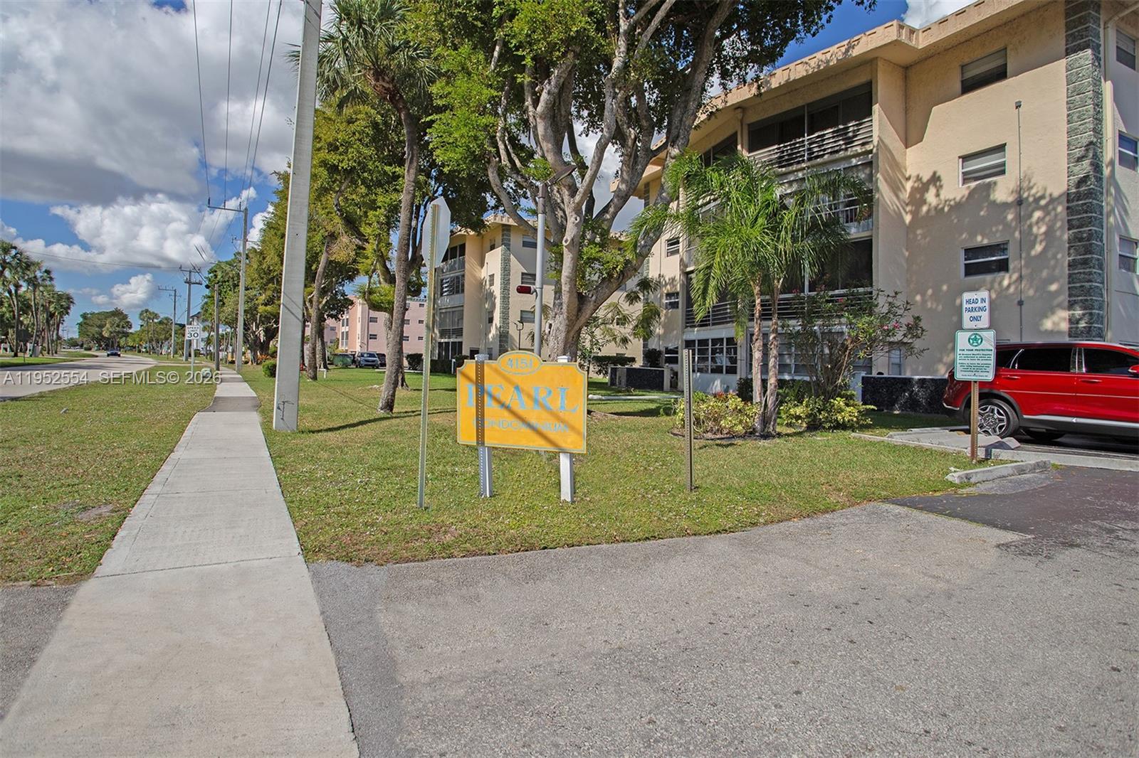 PEARL CONDO - Residential