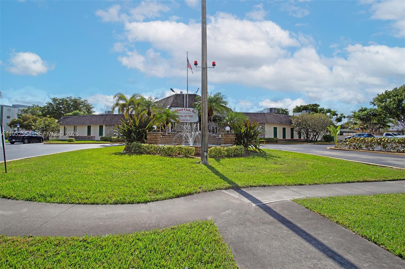 PEARL CONDO - Residential