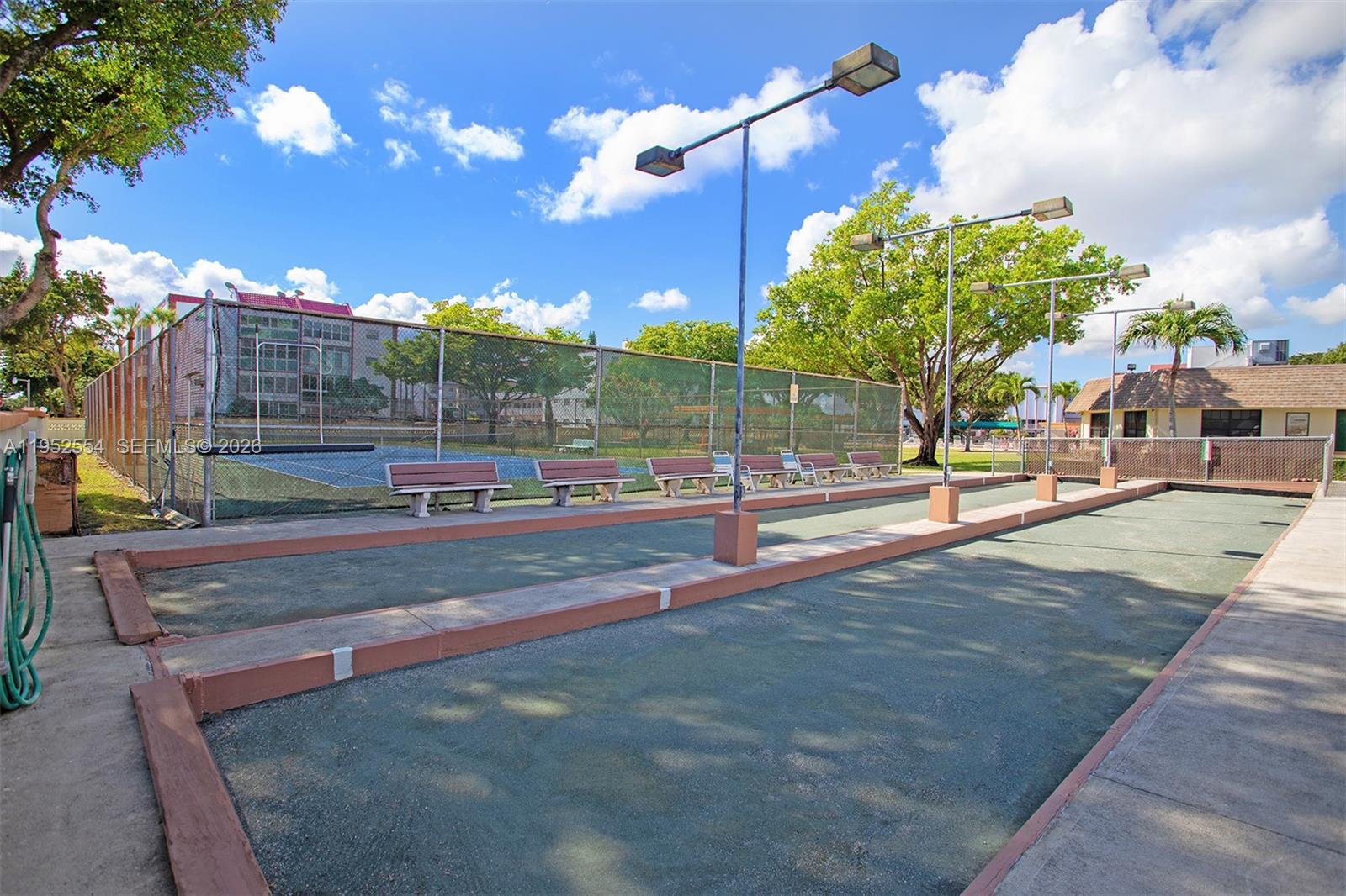 PEARL CONDO - Residential