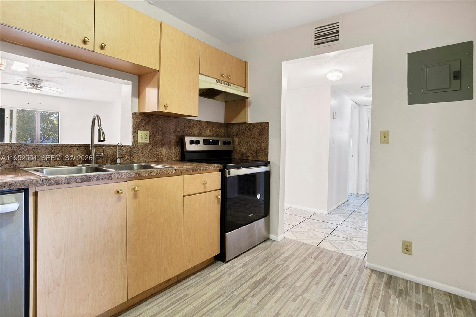 PEARL CONDO - Residential