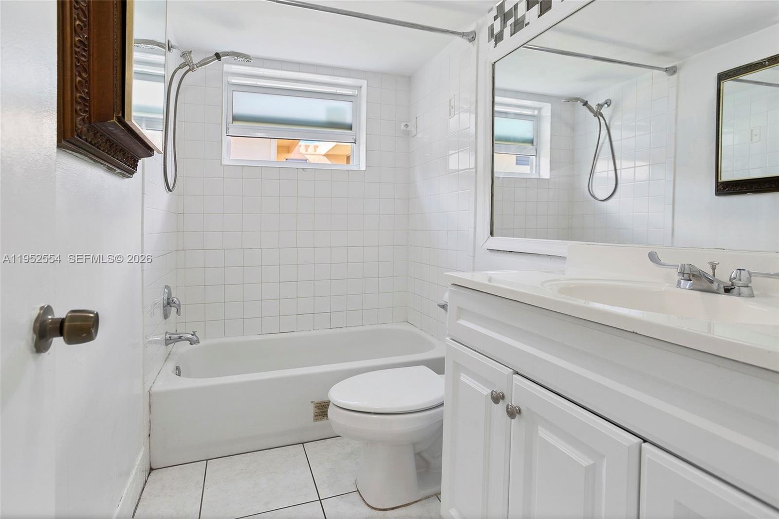 PEARL CONDO - Residential