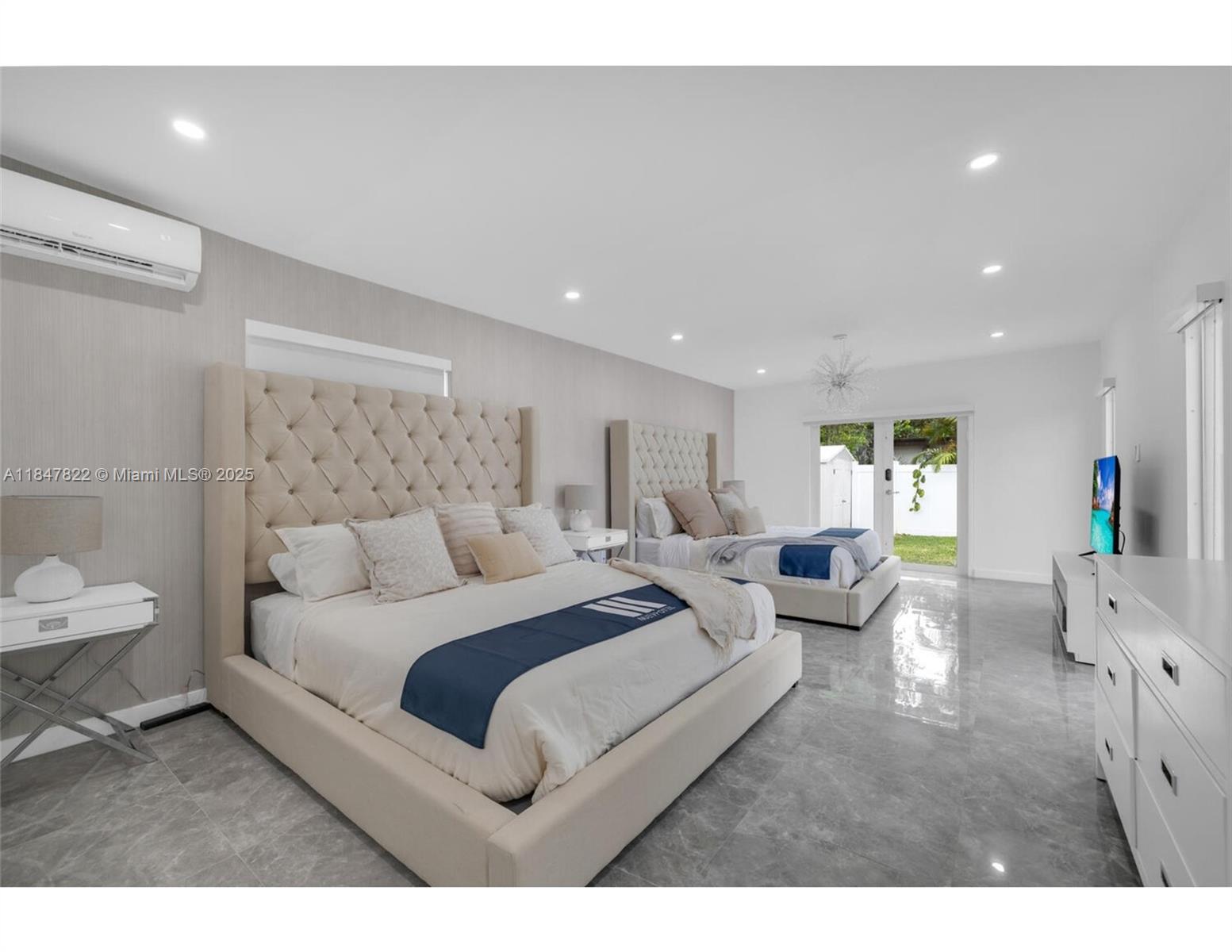 HIGHLAND WOODS SEC 1 - Residential