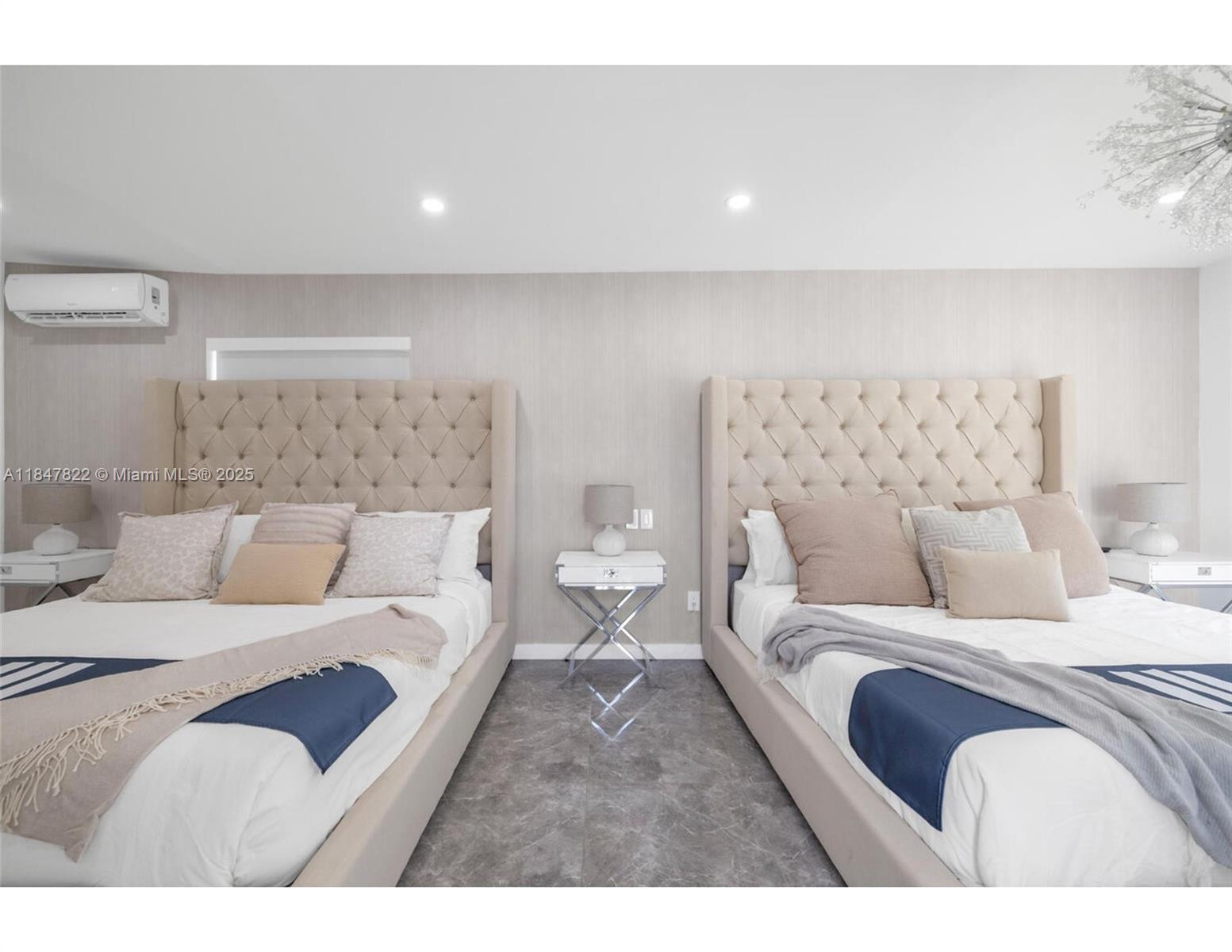 HIGHLAND WOODS SEC 1 - Residential