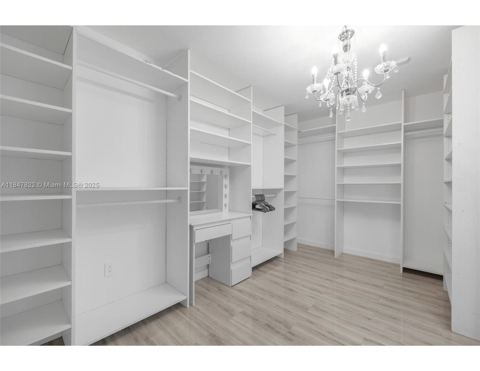 HIGHLAND WOODS SEC 1 - Residential