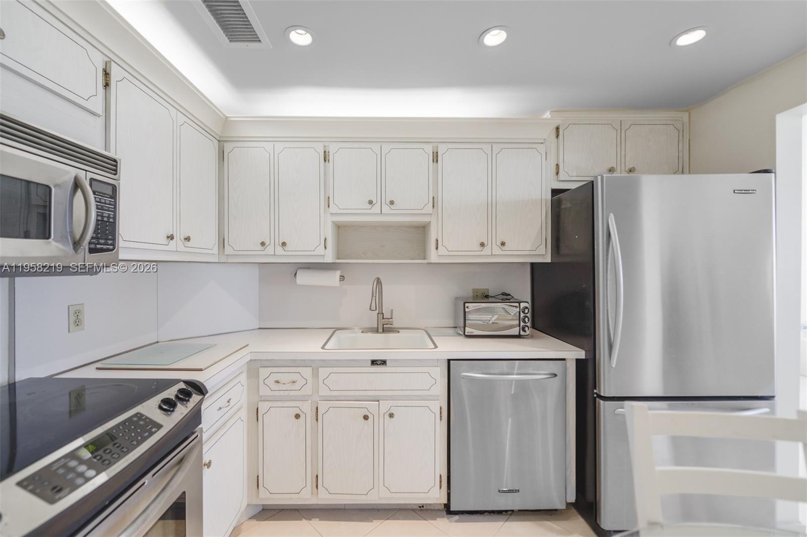 HEMISPHERES CONDO - Residential