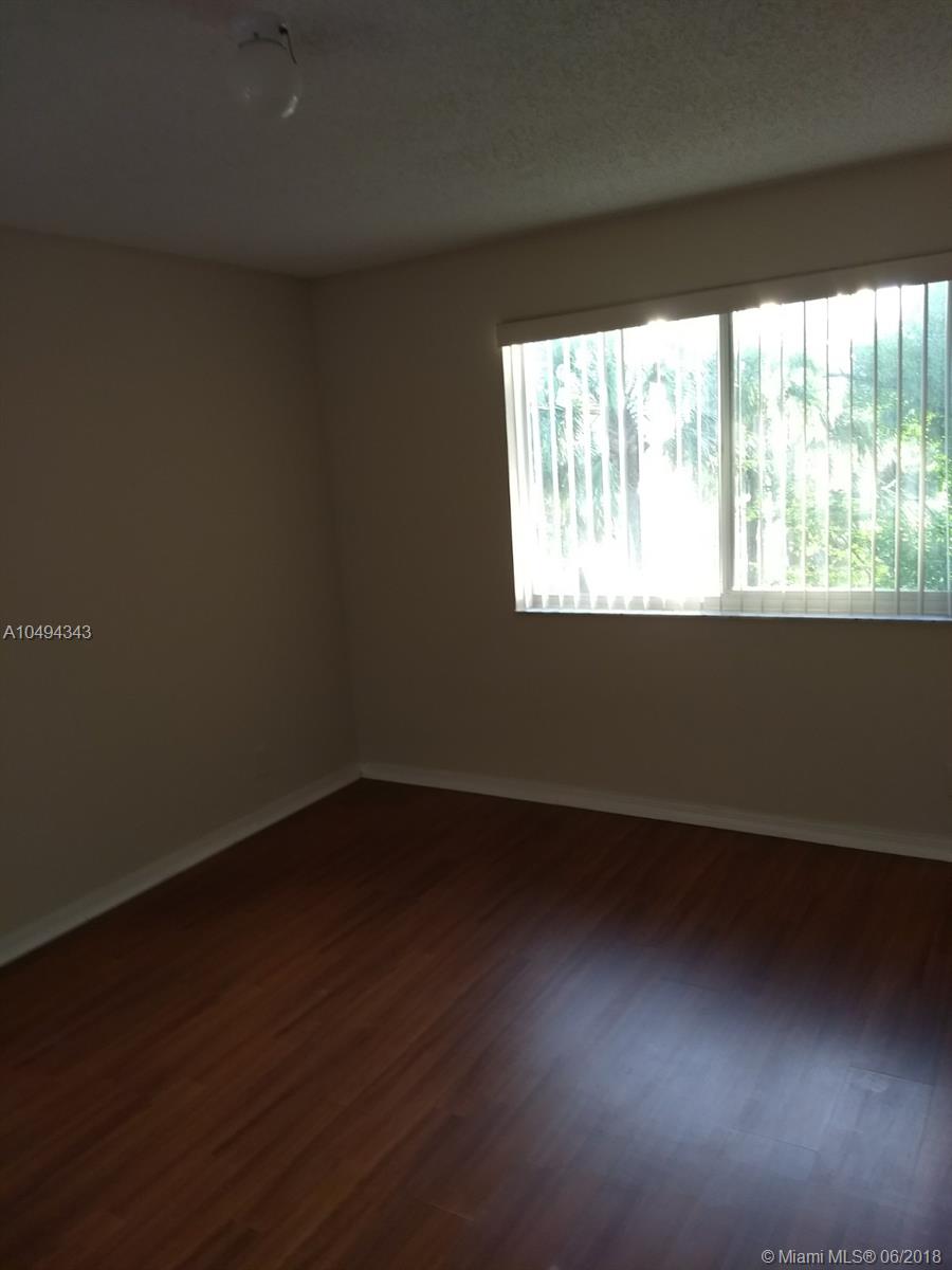 WINDWARD LAKES CONDO - Residential Lease