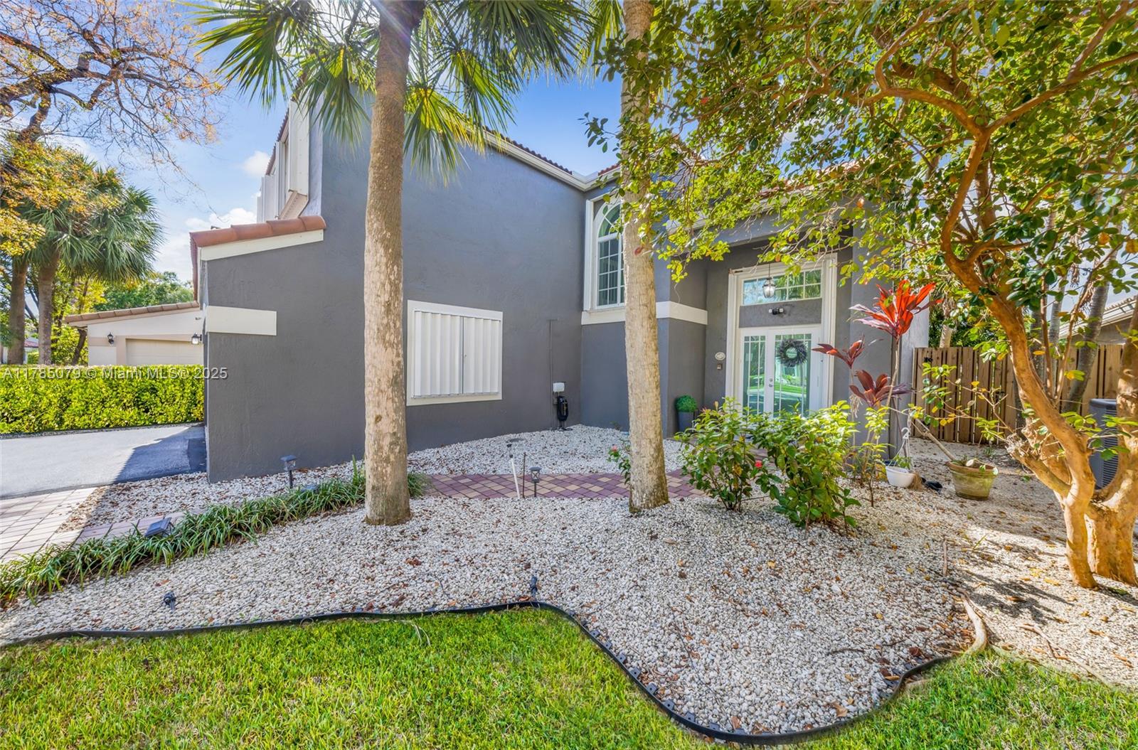 10360 NW 11th St