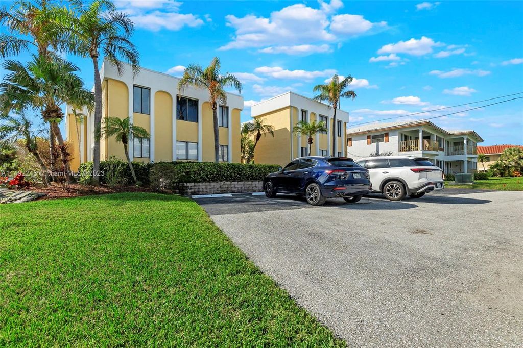 Photo of 2769 NE 30th Ave #2, Lighthouse Point, FL 33064 (MLS # A11492243)