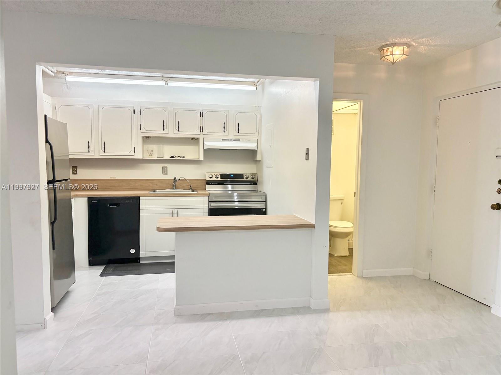 OMEGA CONDO NO 4 - Residential Lease