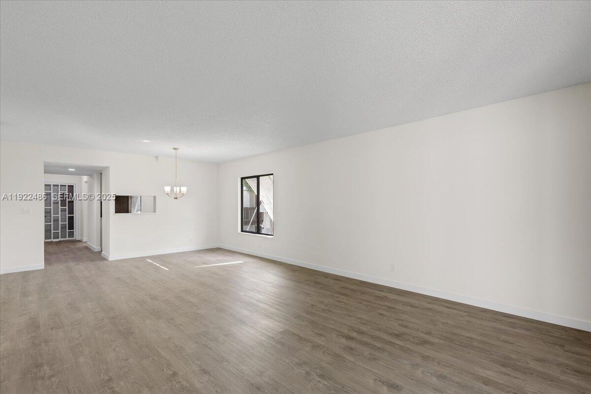 LAKESIDE CONDO 2 OF BANYA - Residential