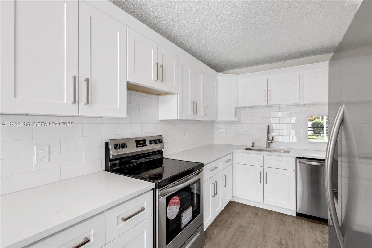 LAKESIDE CONDO 2 OF BANYA - Residential