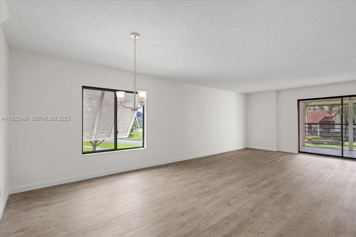 LAKESIDE CONDO 2 OF BANYA - Residential