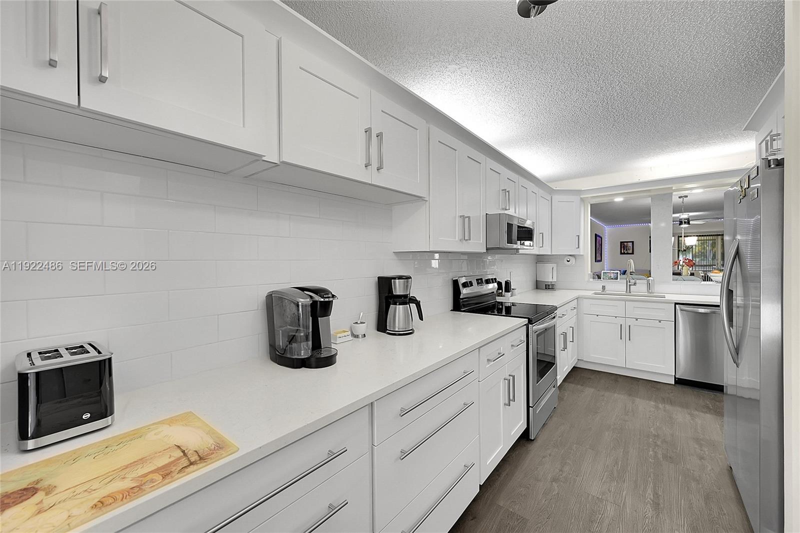 LAKESIDE CONDO 2 OF BANYA - Residential