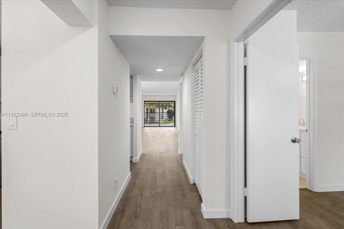 LAKESIDE CONDO 2 OF BANYA - Residential