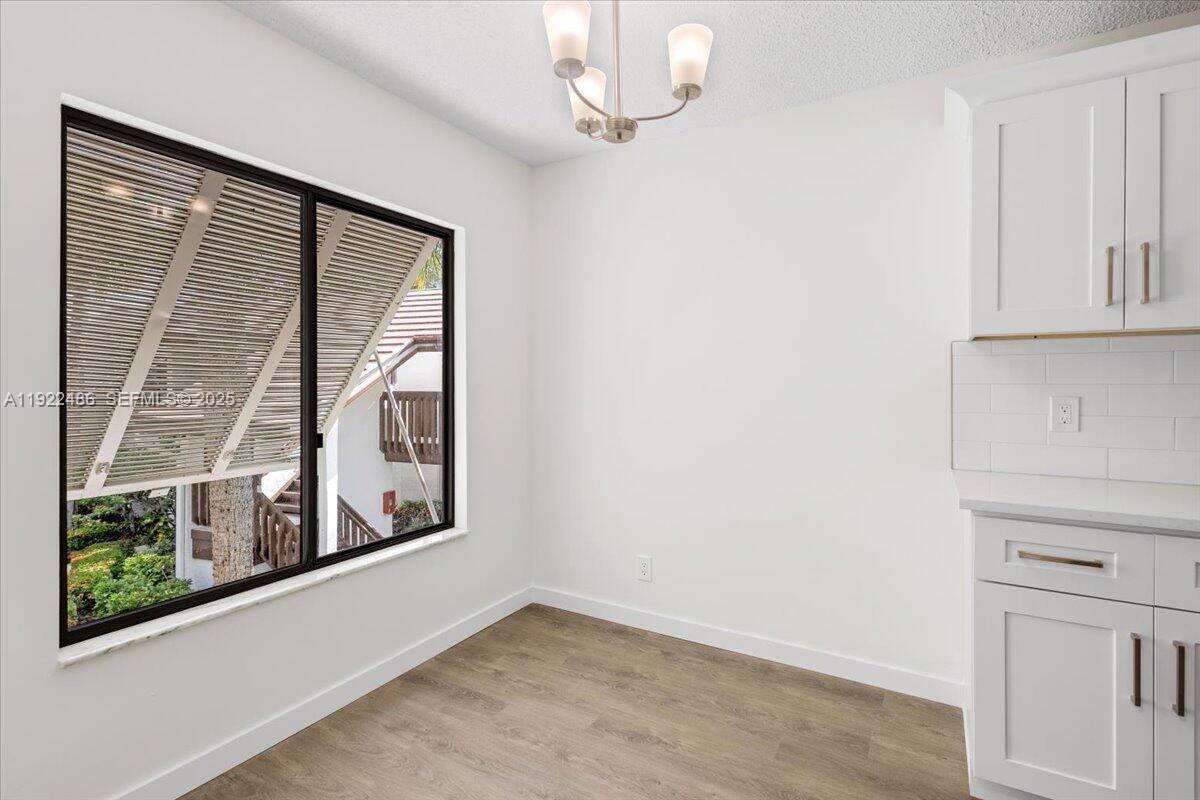 LAKESIDE CONDO 2 OF BANYA - Residential