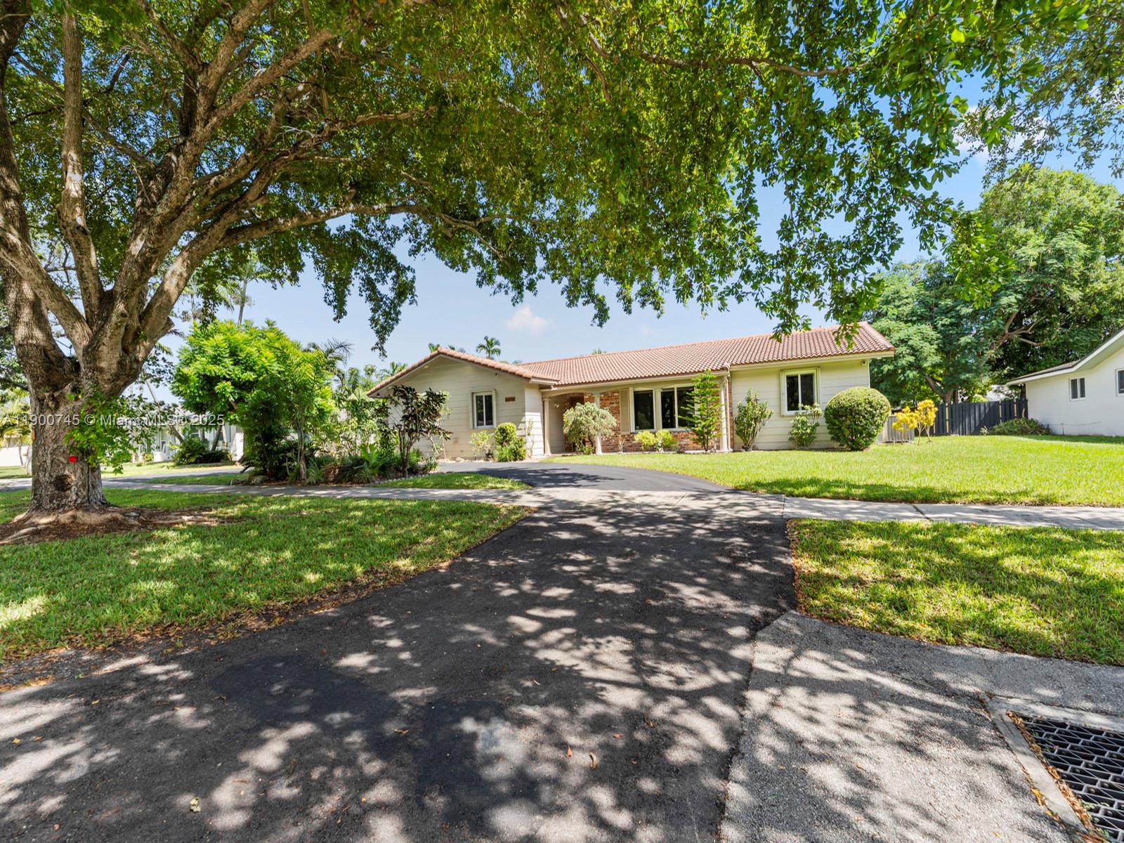 MARAL ESTATES SEC 3 - Residential Lease