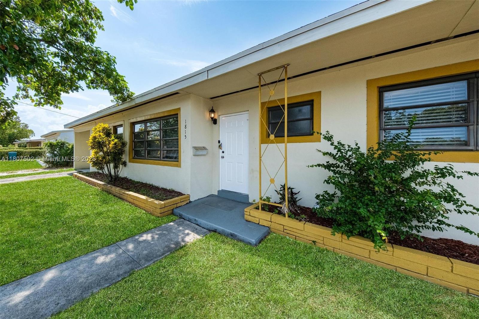 Property for Sale at 1815 Nw 185th Ter, Miami Gardens, Broward County, Florida - Bedrooms: 3 
Bathrooms: 2  - $493,000