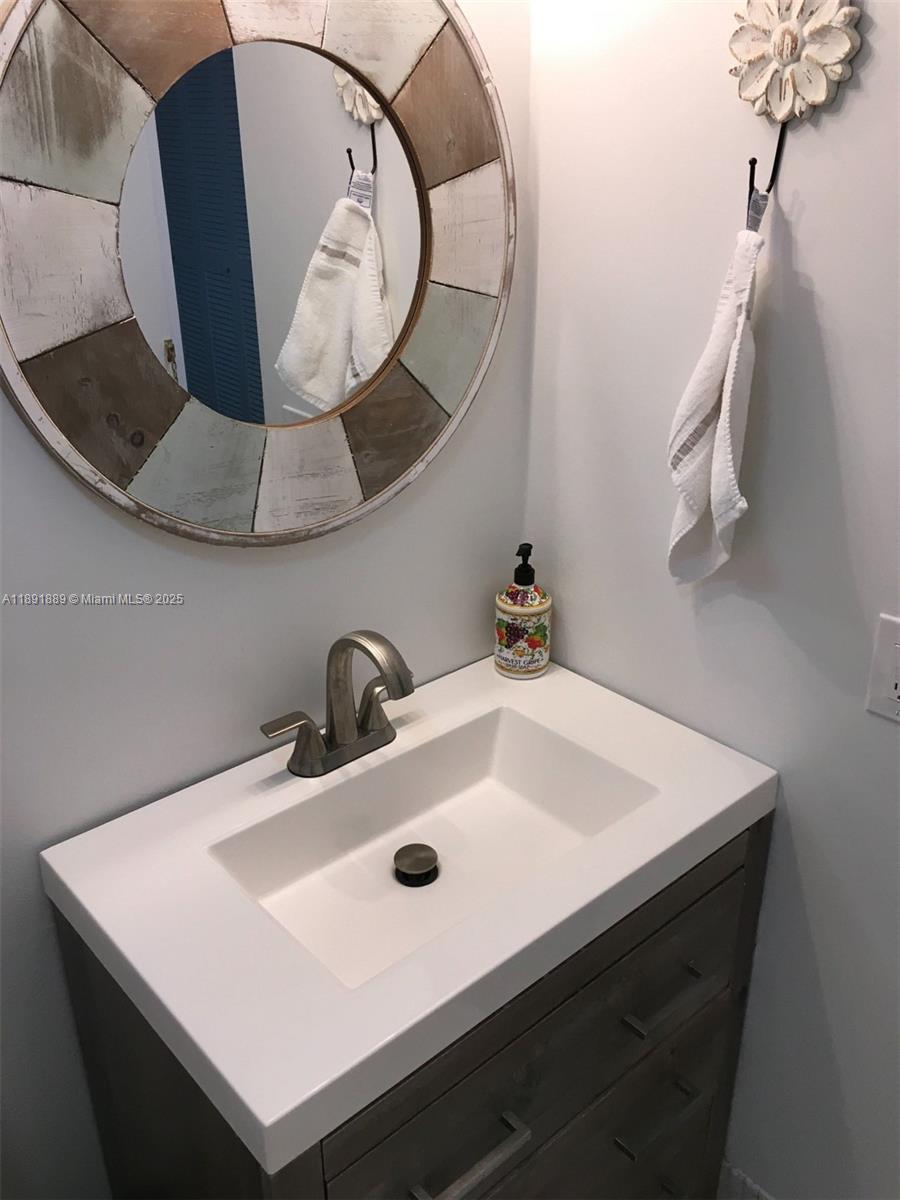 STERLING VILLAGE - Residential Lease