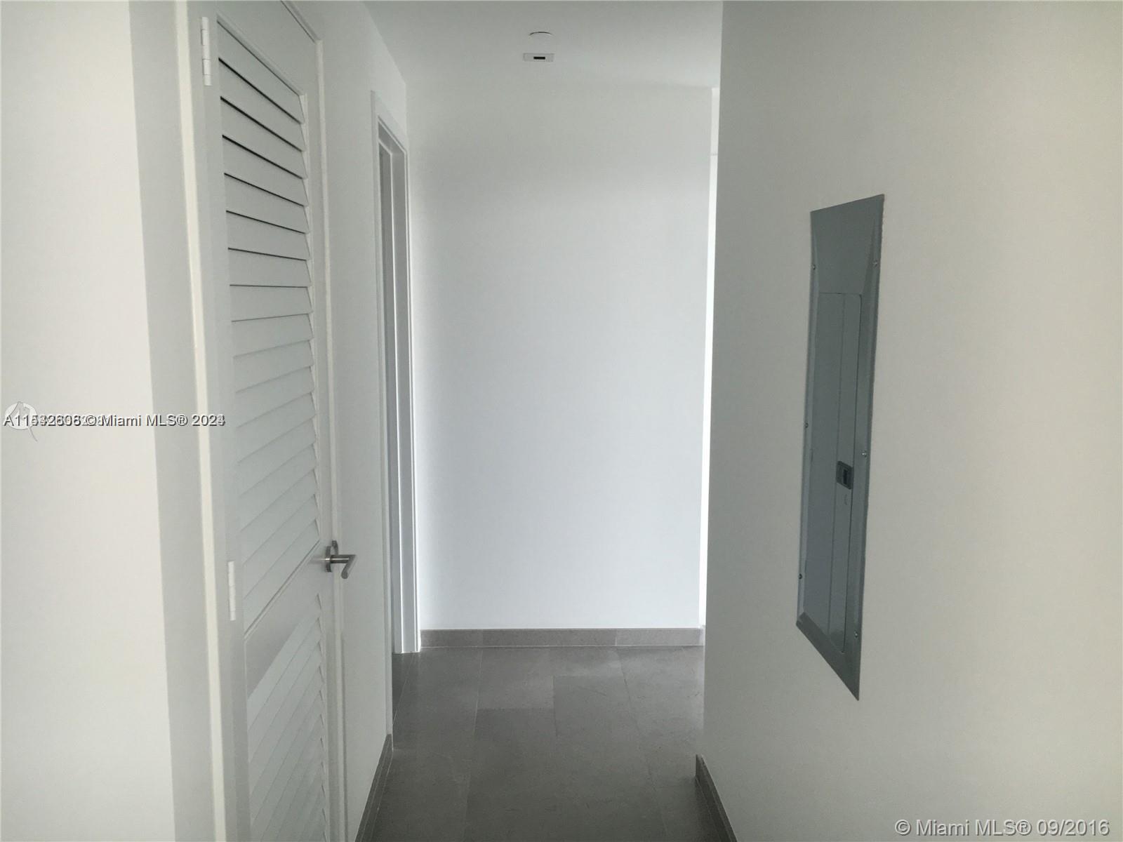 REACH CONDO - Residential