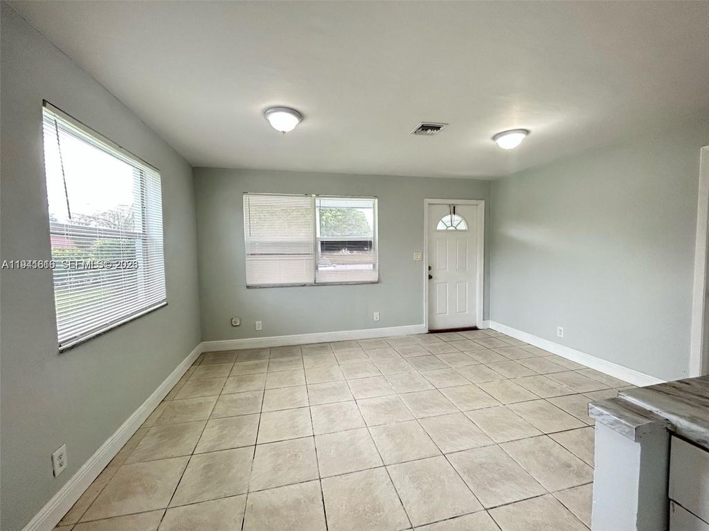 Photo of 101 NW 13th Ave, Dania Beach, FL 33004 (MLS # A11941616)