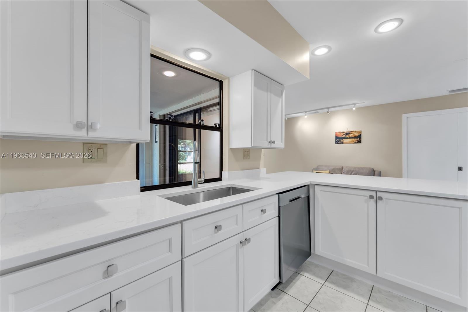 HILLSBORO PINES SEC - Residential