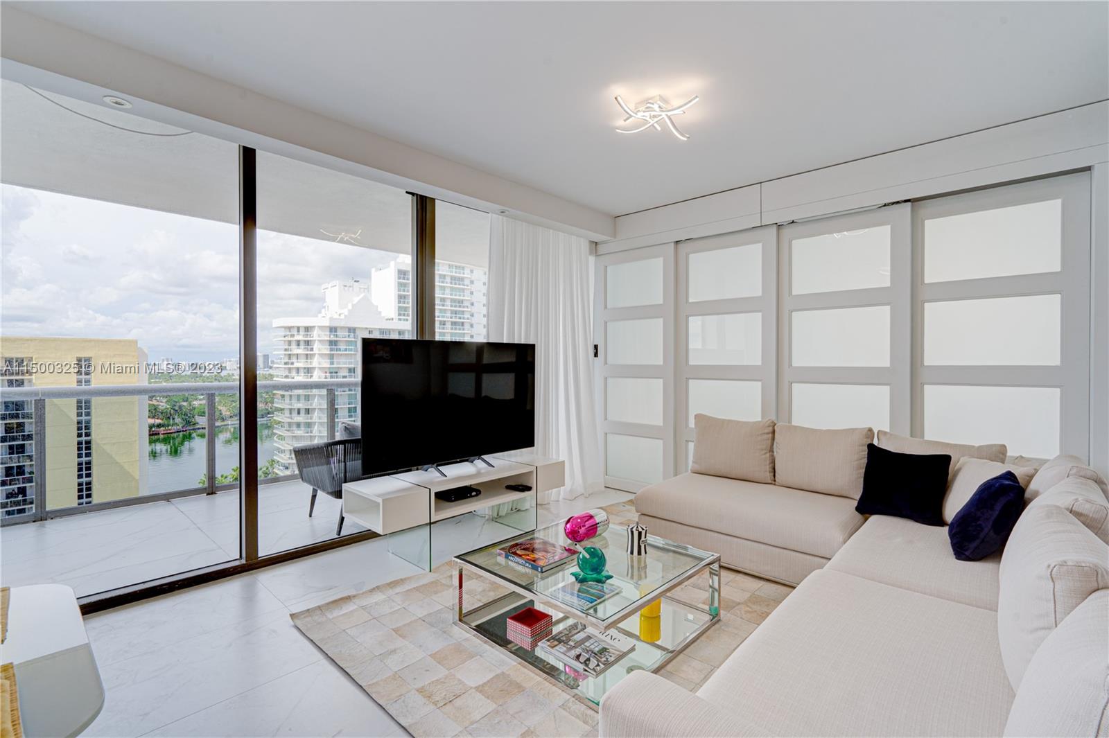 MEI CONDO - Residential