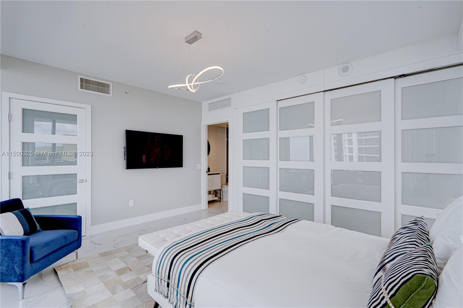 MEI CONDO - Residential