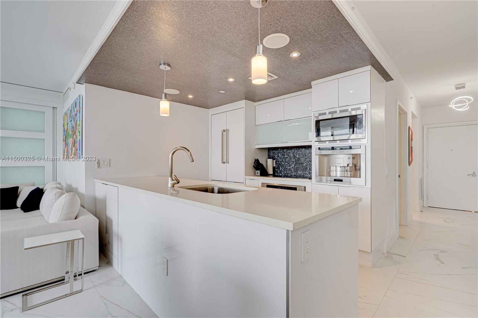 MEI CONDO - Residential