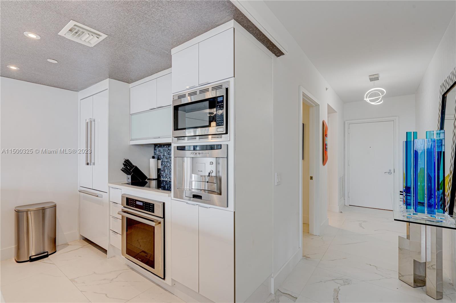 MEI CONDO - Residential