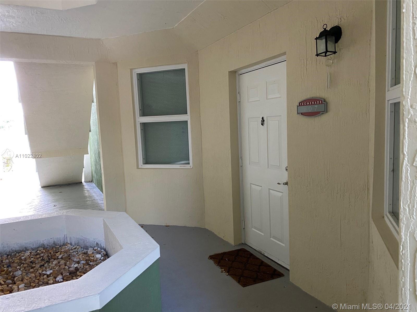 PROMENADE SHORES AT DORAL - Residential