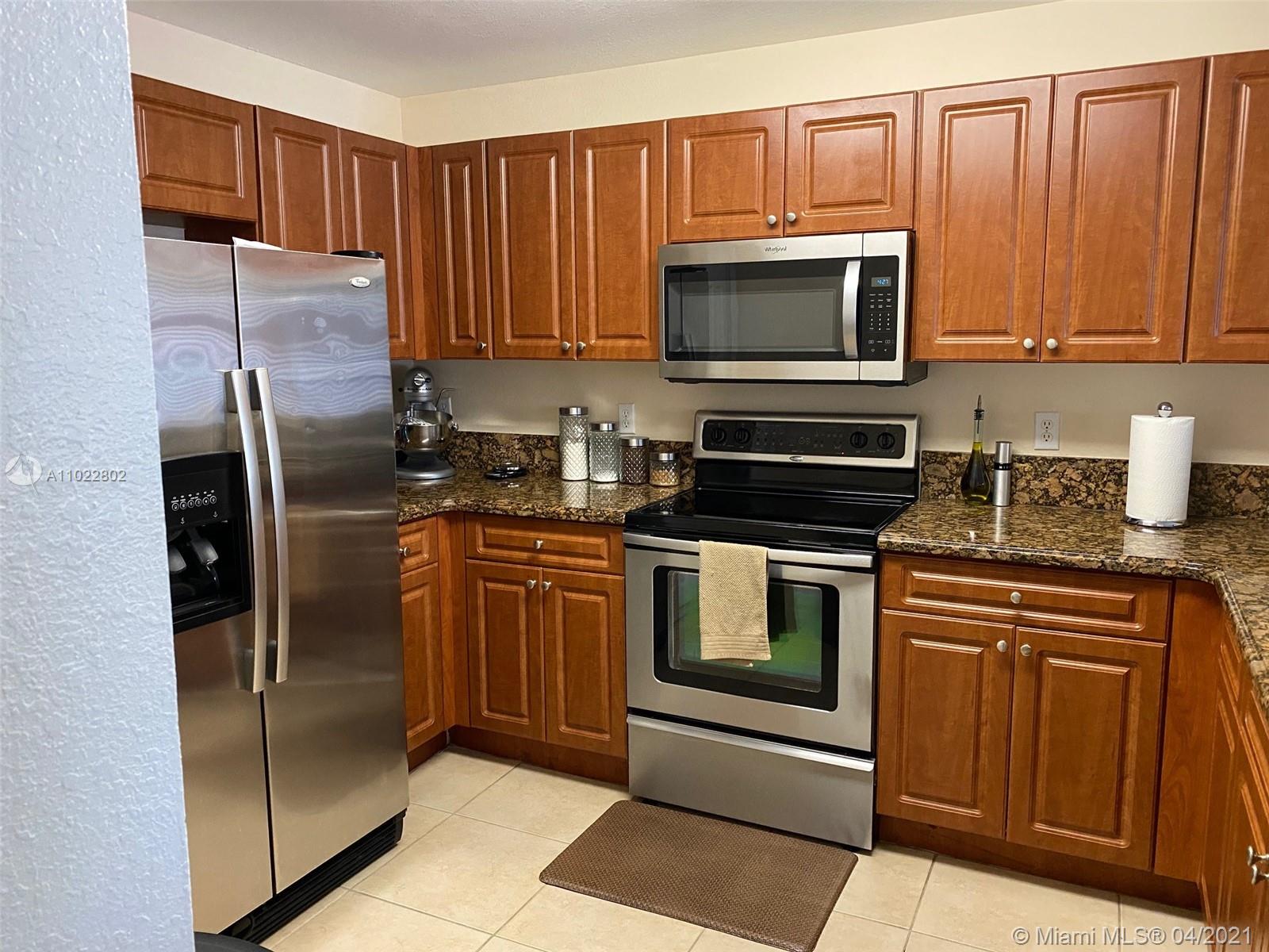 PROMENADE SHORES AT DORAL - Residential