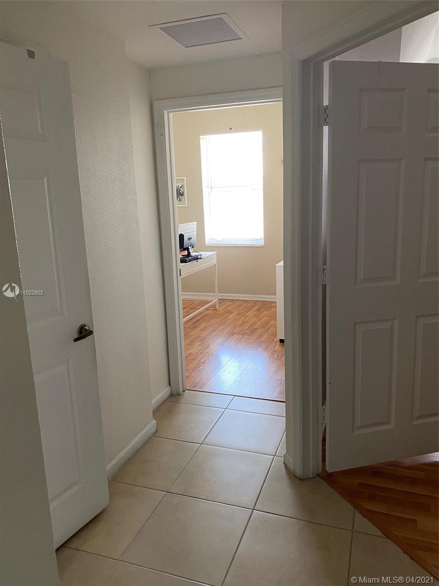 PROMENADE SHORES AT DORAL - Residential